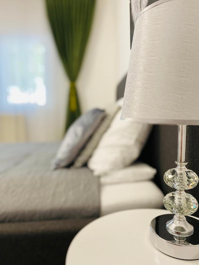 Av Apartment Turda Eksteriør billede