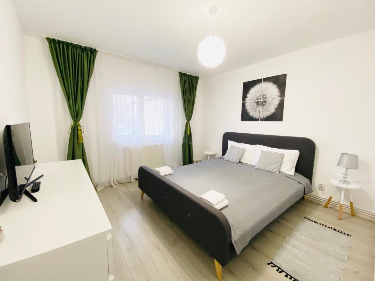 Av Apartment Turda Eksteriør billede